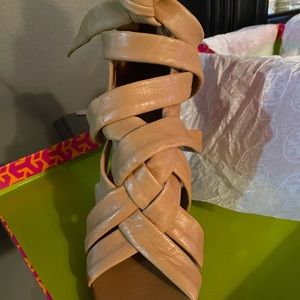 Tory Burch Wrap Up Heal. Brand New in Box. Size 7.5